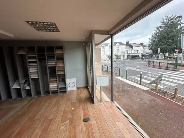 Local commercial 118 m²