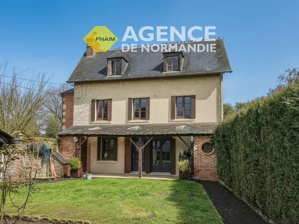 Maison avec jardin et garage, commerces à pied
