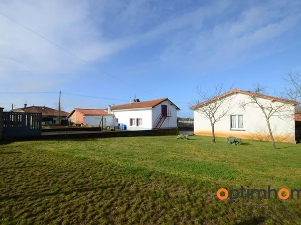 Beau Pavillon de plain-pied avec annexe, étang et bois