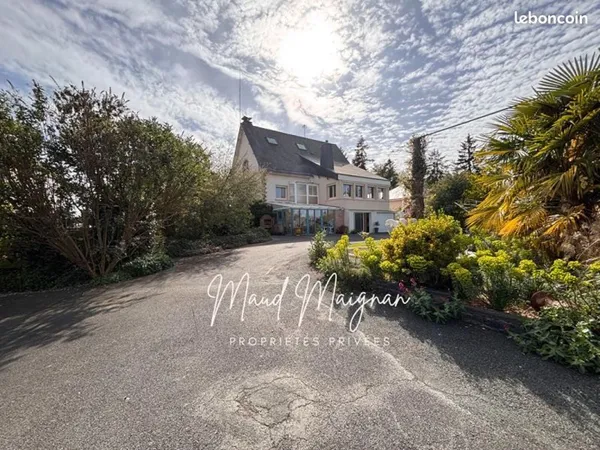 Maison 10 pièces 265 m²