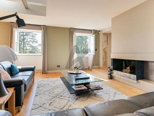 Ecully - Proche du centre - Appartement duplex T4 de 167m2 -