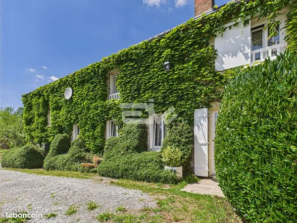 Longère 8 pièces 230 m²