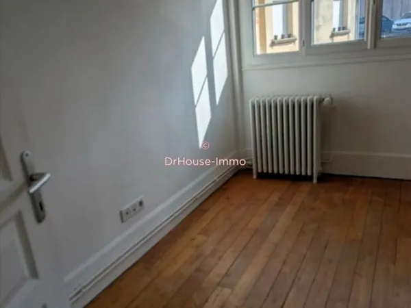 Disponible de suite / bel appartement au calme proche gare (4 mns à pied)