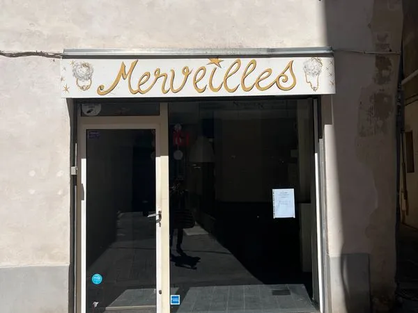 Local commercial Narbonne