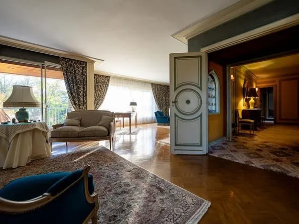 Appartement 6 pièces 190 m²