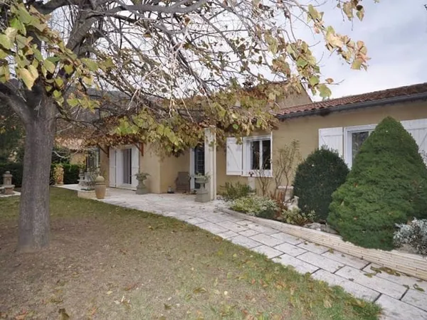 Maison 4 pièces 211 m²