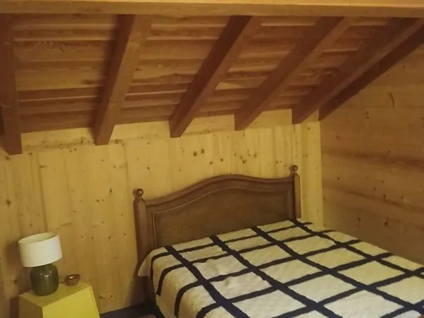 Chambre indépendante dans maison