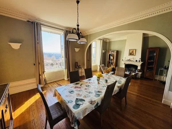 Grand et bel appartement en duplex avec garage !