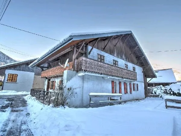 Superbe bâtiment de ferme à rénover