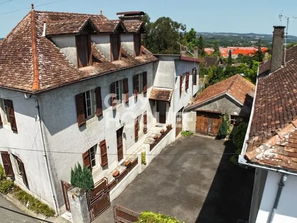 VENTE d'une maison T5 (152 m²) et d'un terrain constructible 15 MN D ORTHEZ