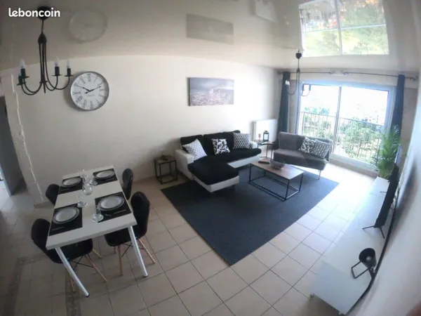 Colocation appartement 100m² (100% fille)