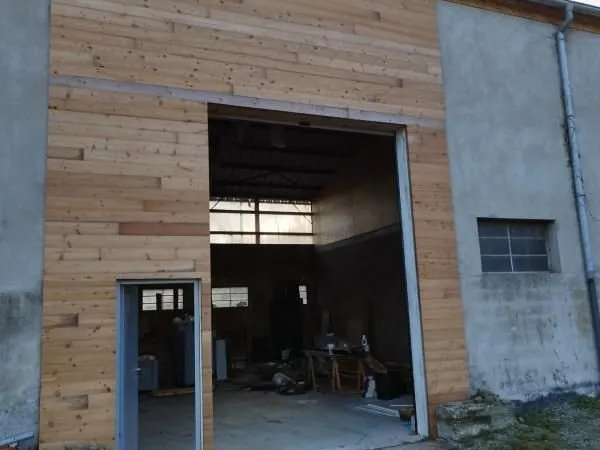 Local industriel 220 m²