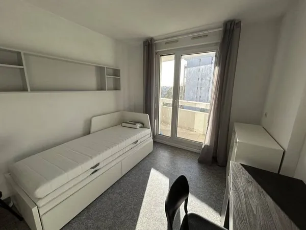 Studio 1 pièce 19 m²