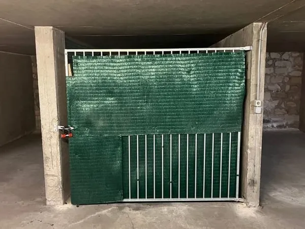 Parking 9 m²