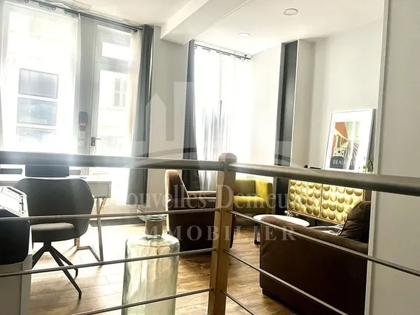 Appartement esprit loft 74m² place Morny