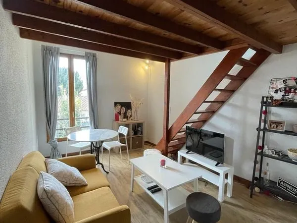 BORDEAUX Victoire : Agréable T1bis meublé avec chambre mezzanine