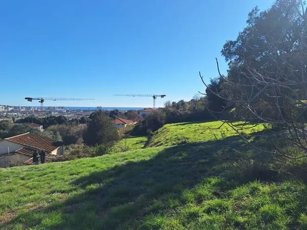 Terrain 1718 m²
