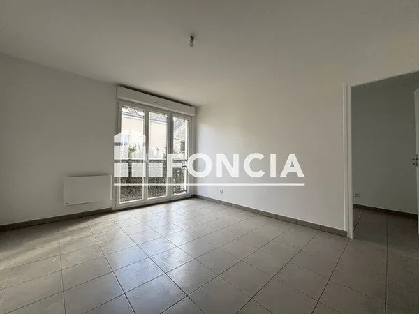 Appartement F2 récent avec parking
