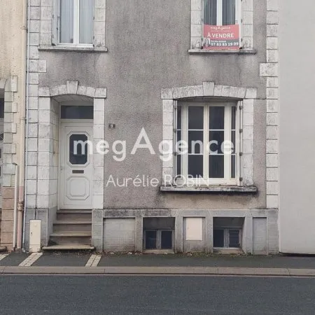 Maison de ville au coeur de Bégrolles en Mauges