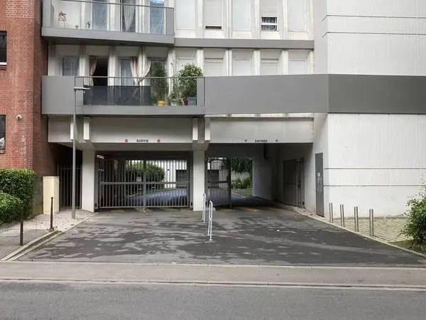 Parking 12 m²