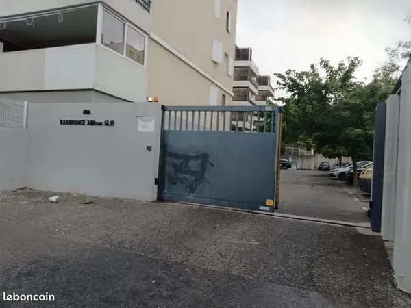 Parking couvert