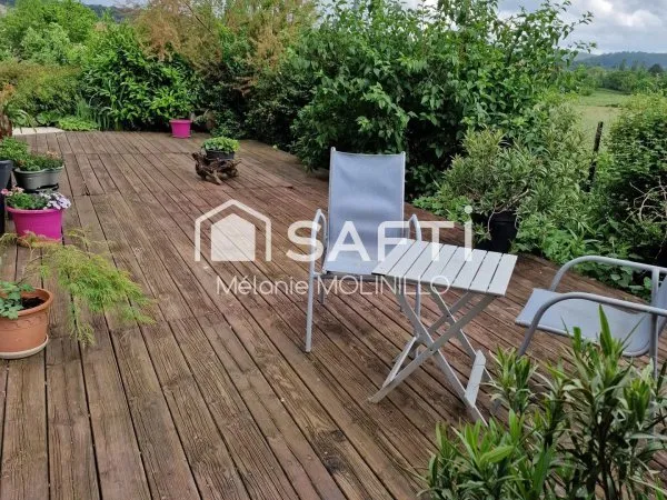 IMaison de Maître de 135 m² avec deux belles terrasses