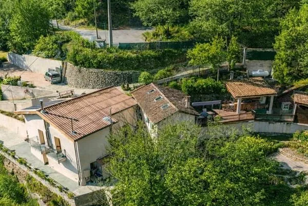 Propriété d'exception sur plus d'1 hectare à Roquebillière