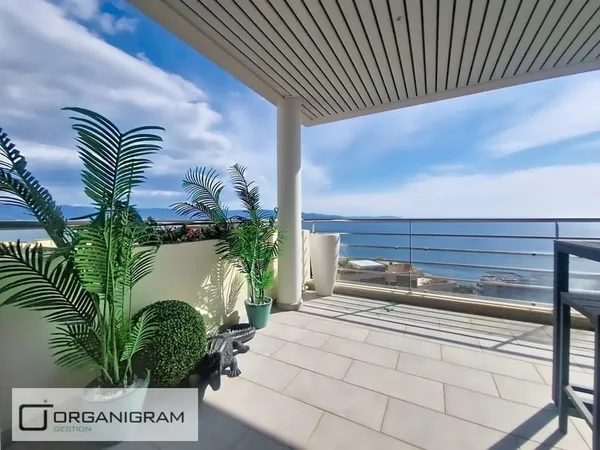 AJACCIO - SANGUINAIRES - T4 MEUBLE - 104 m²