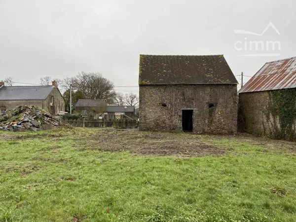 Bâtisse en pierre à rénovée sur 1500 m² de terrain