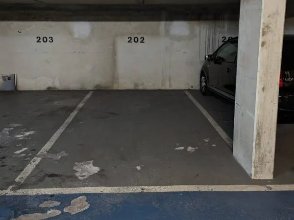 Parking 11 m²