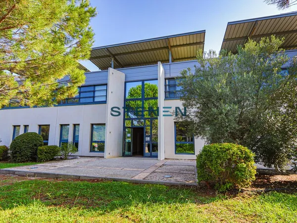 LOCATION-BUREAUX-102 M²-AIX EN PROVENCE