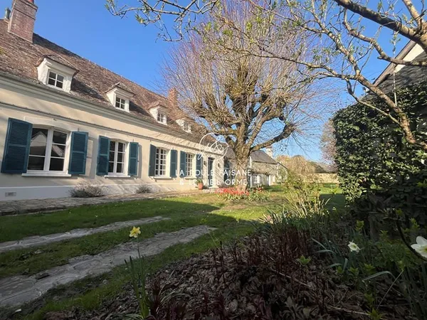 VENTE ANCIEN PRESBYTERE DE CHARME REGION HOUDAN