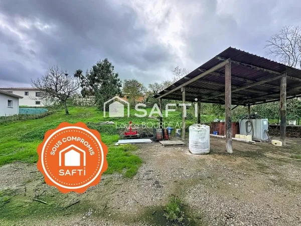 Terrain constructible de 653m² à VACQUIERS