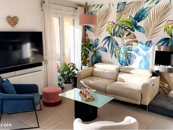 Appartement 3 pièces - Hyper centre de Craponne - 71 m² - Terrasse 13 m² - Parking privatif