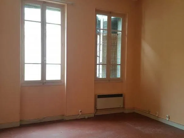 Local 3 pièces 51 m²