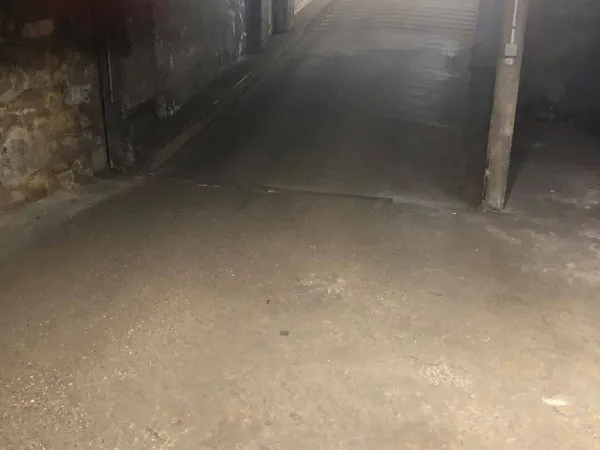 Parking 11 m²