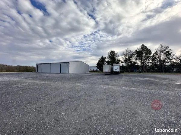 Local 500 m²