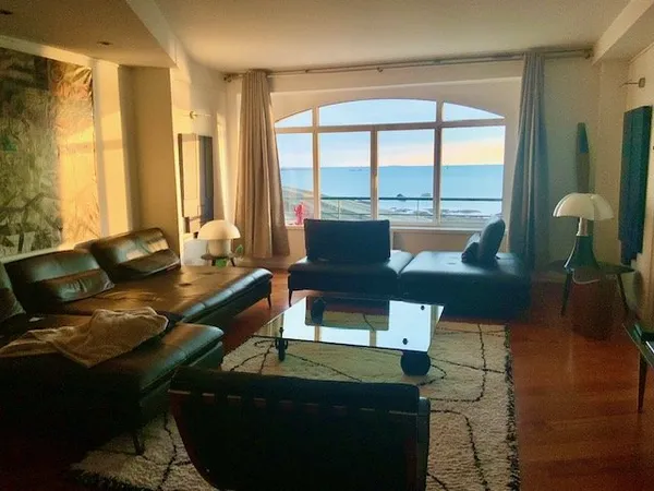 Loue appartement 154m²