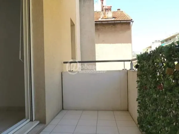 Timone T2 + balcon/terrasse