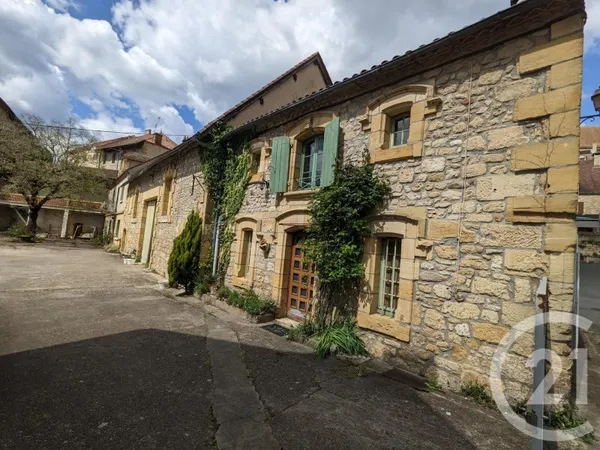 Maison 11 pièces 215 m²