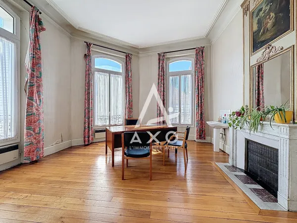 Appartement 4 pièces 129 m²