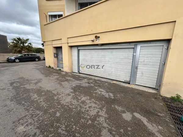 Garage 12 m²