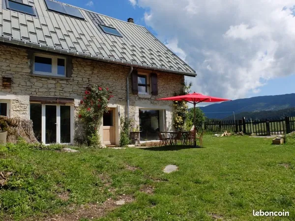 Maison en pierre rénovée - 142 m² - jardin sans vis-à-vis - cadre nature & ski
