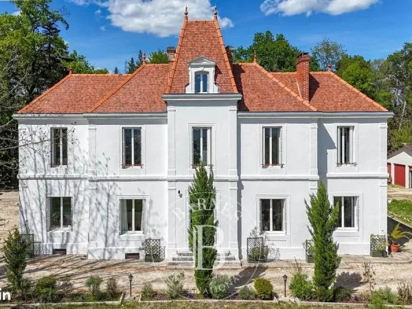 Propriété 9 pièces 280 m²