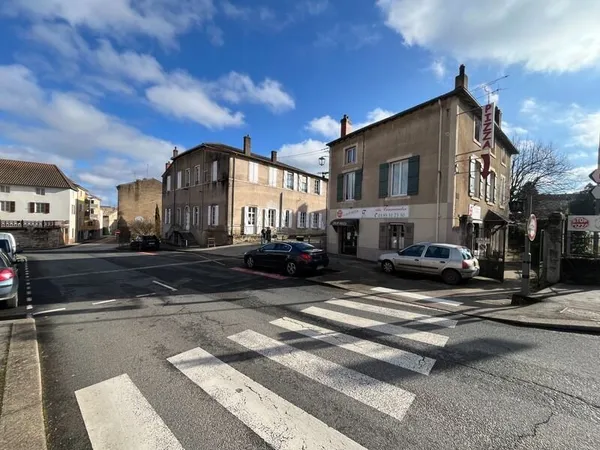 Fonds de commerce de pizzas à emporter à TOURNUS (71) le long de la RN6