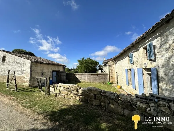 Ferme en pierres à rénover, terrain 2469 m2