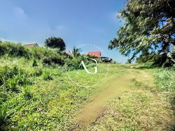 Opportunité à Morne Rouge : Terrain 621 m² prêt à construire