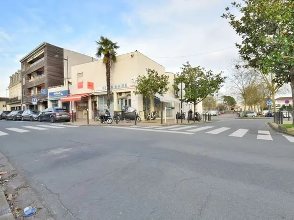 Immeuble 7 pièces 675 m²