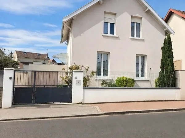 Maison 5 pièces 80 m²
