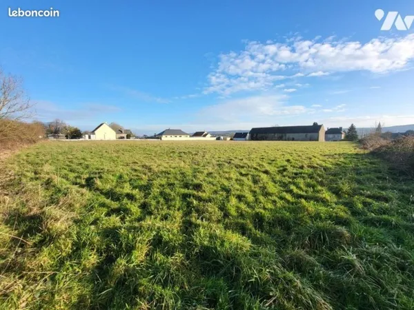 Terrain 376 m² JURQUES